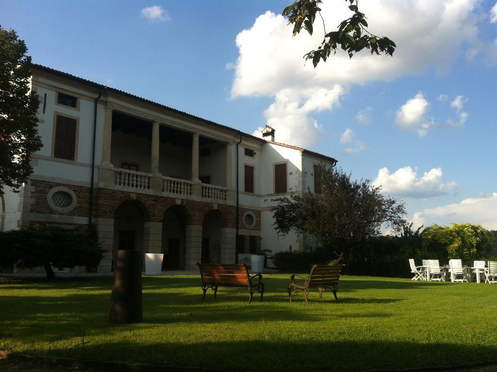 Relais Villa Gozzi B&B Аркуньяно Экстерьер фото