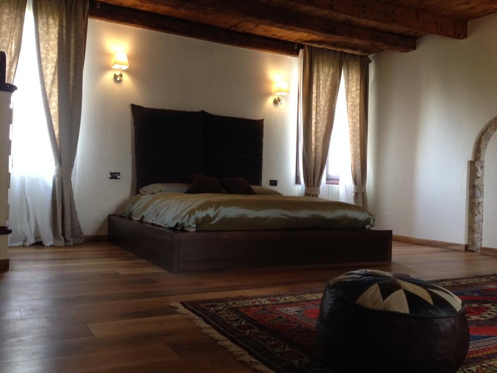 Relais Villa Gozzi B&B Аркуньяно Экстерьер фото