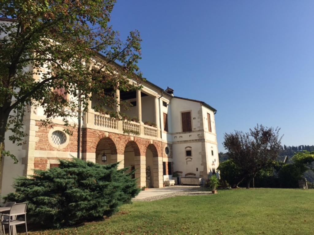 Relais Villa Gozzi B&B Аркуньяно Экстерьер фото