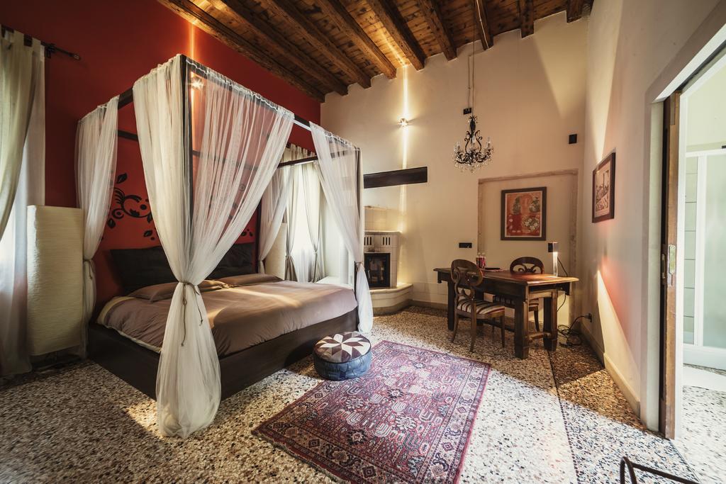 Relais Villa Gozzi B&B Аркуньяно Экстерьер фото